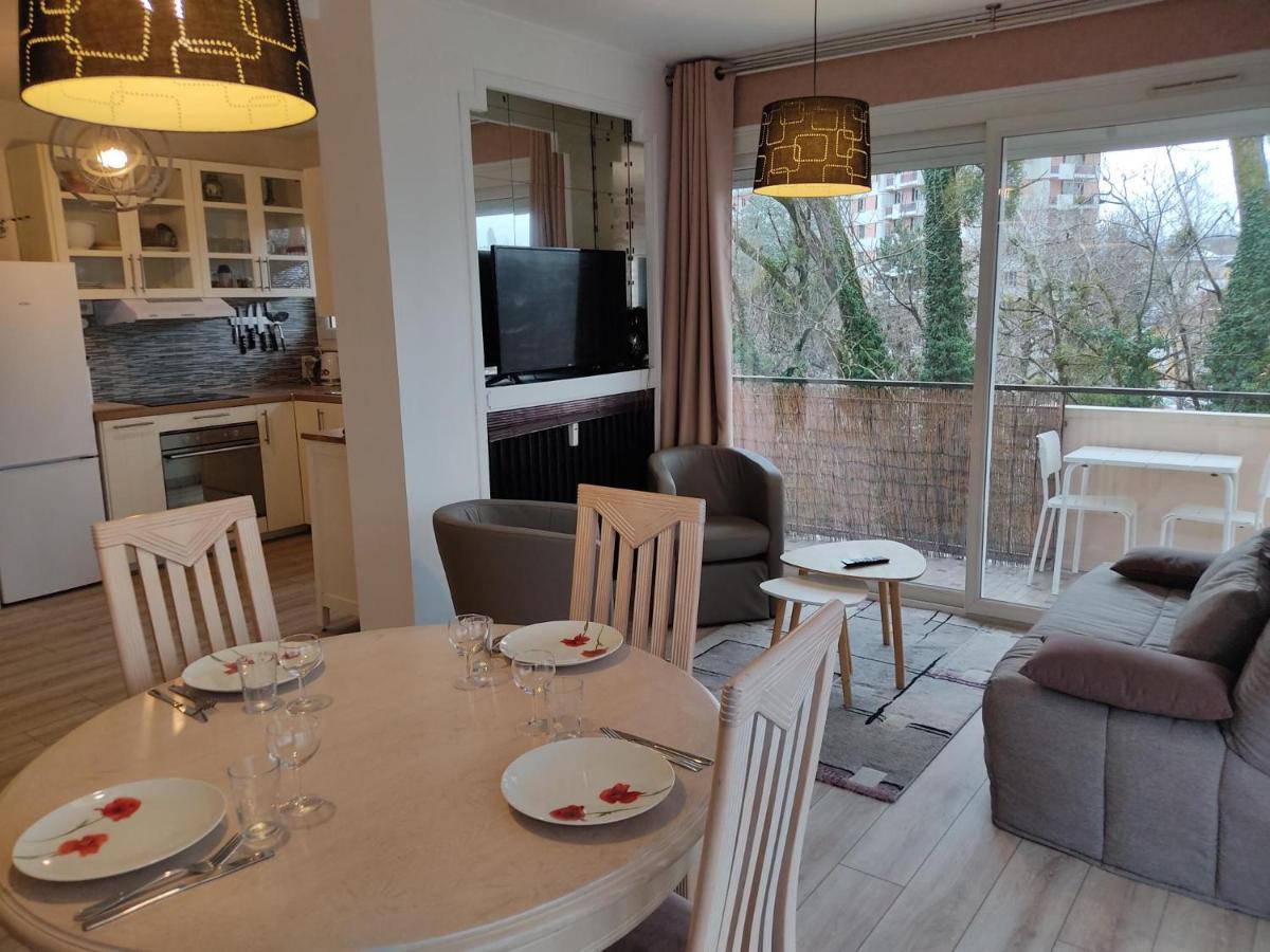 Charmant Appartement Au Bord Du Thiou - Анси Екстериор снимка